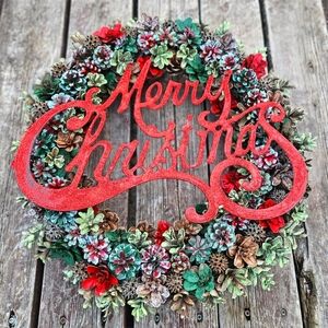 Christmas Pinecone Wreath 18"